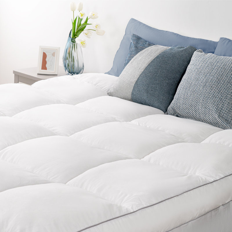 Home Sweet Home Dream 300 TC 100% Egyptian Cotton Hypoallergenic Down Alternative Mattress Topper with All-Around Fitted Bed Skirt main image 0